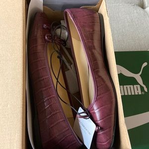 Burgundy work shoes